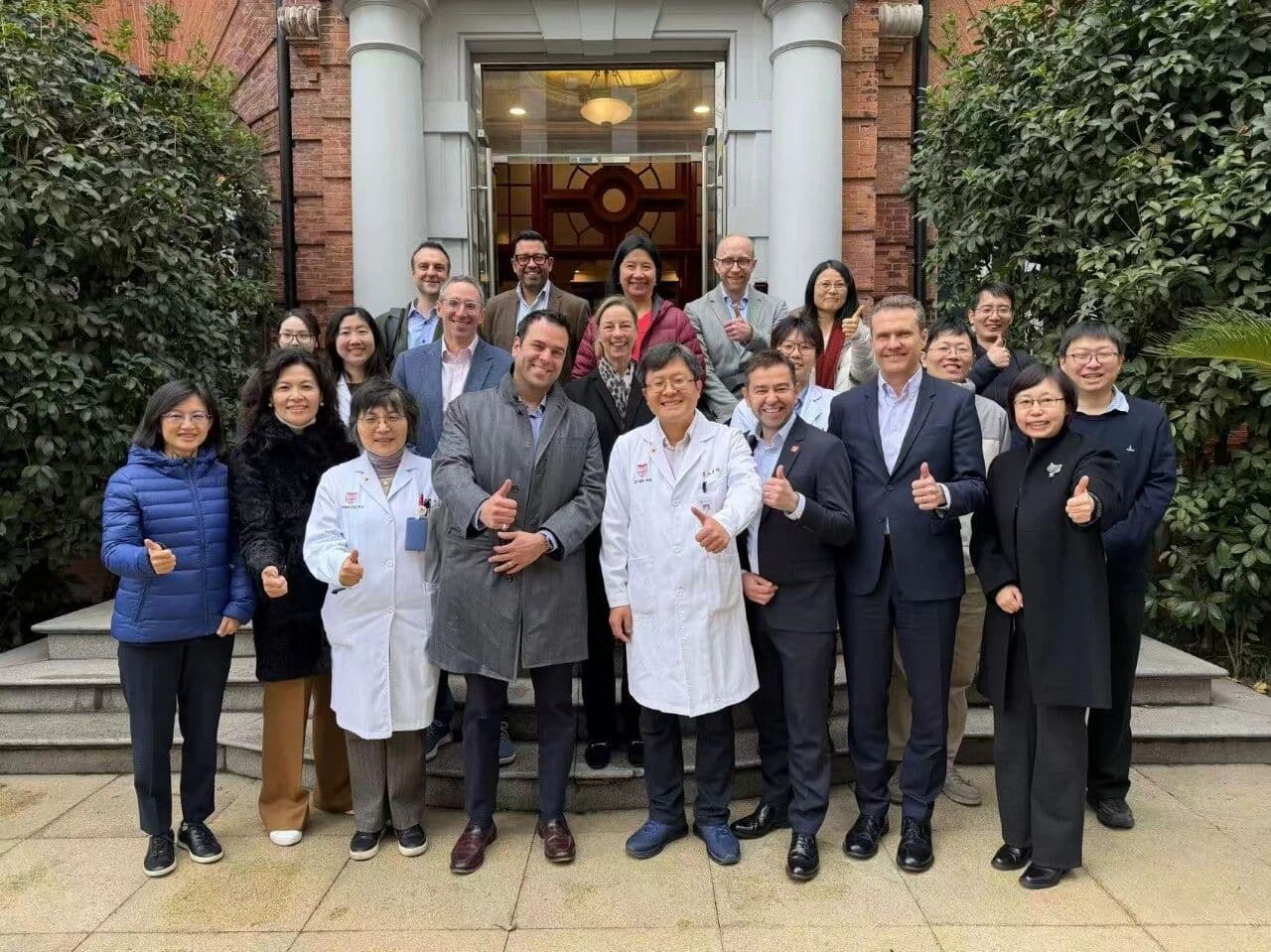 认知新闻|葛兰素史克全球研发团队到访华山医院