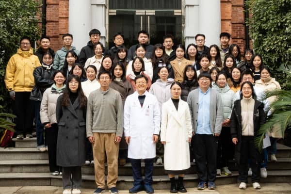 成果登上《科学》主刊！复旦团队发现帕金森病全新靶点，有望攻克治疗难题